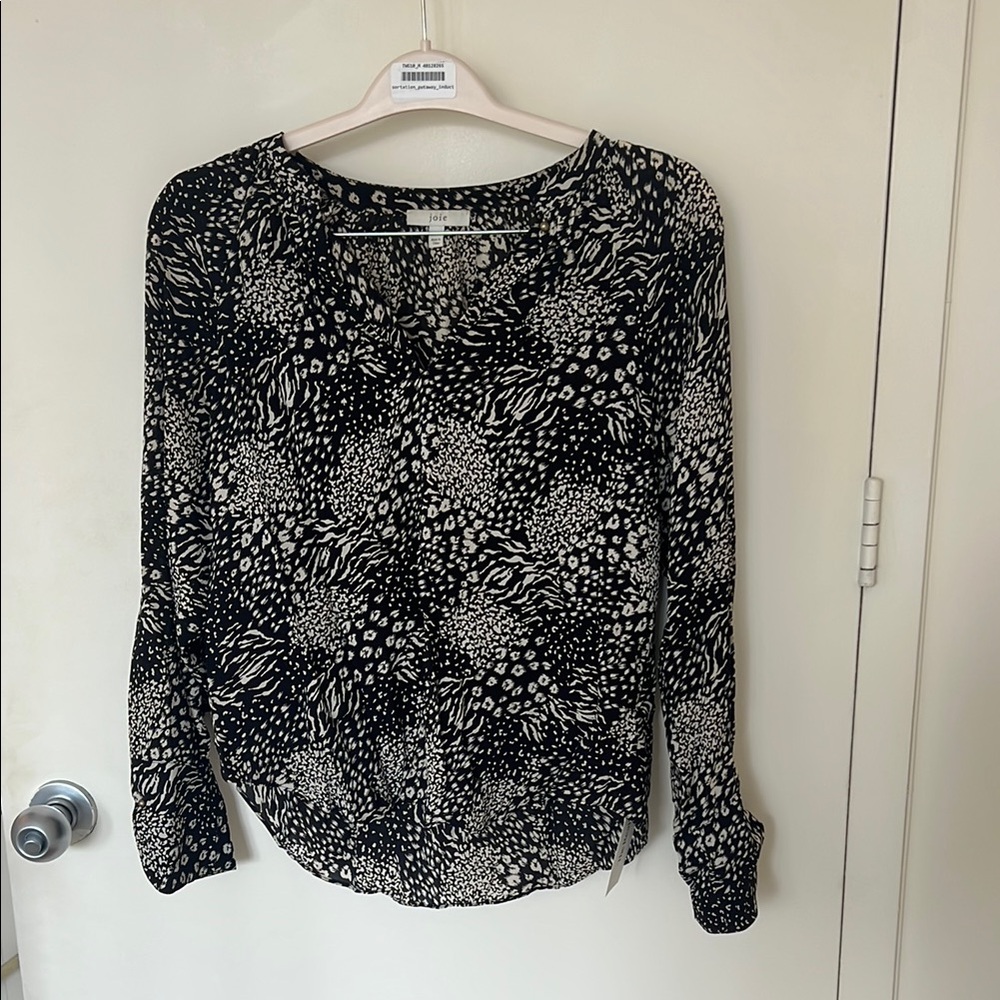 Joie Black and White Graphic Long Sleeve Blouse